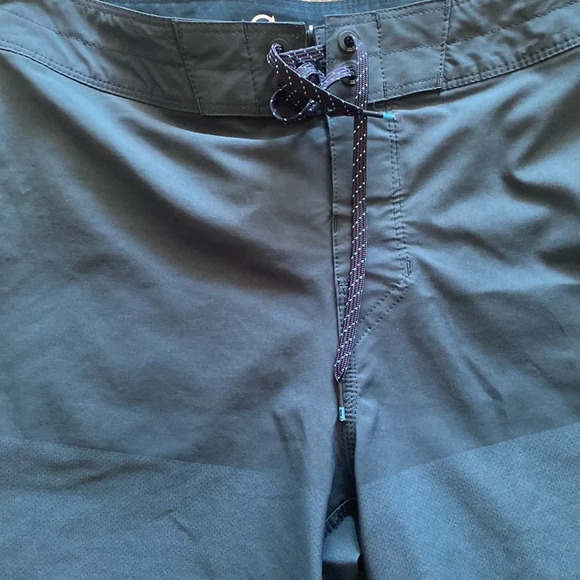 BILLABONG Mens jade colored swim trunks sz 28 recycler tribong airlite like new - Picture 6 of 7